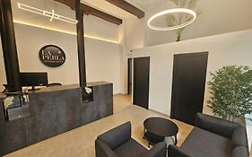 La Perla Granada Suites